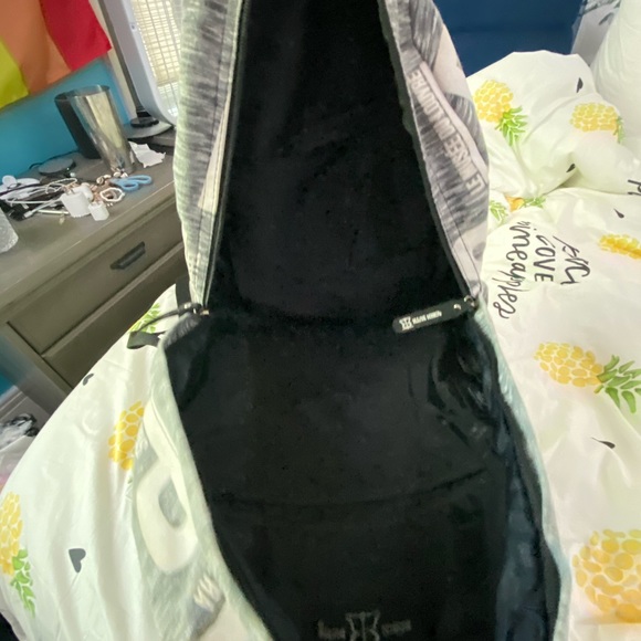 Robin Ruth Paris Backpack - Picture 5 of 12